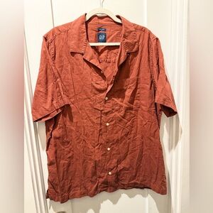 GAP Men's Casual Rust Button Down Shirt